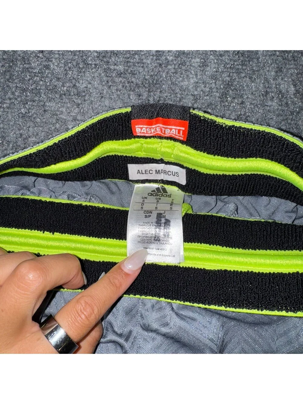 Adidas Basketball Lime Green Baggy Hoop Shorts Mens SM Vtg y2k 90s Rare
